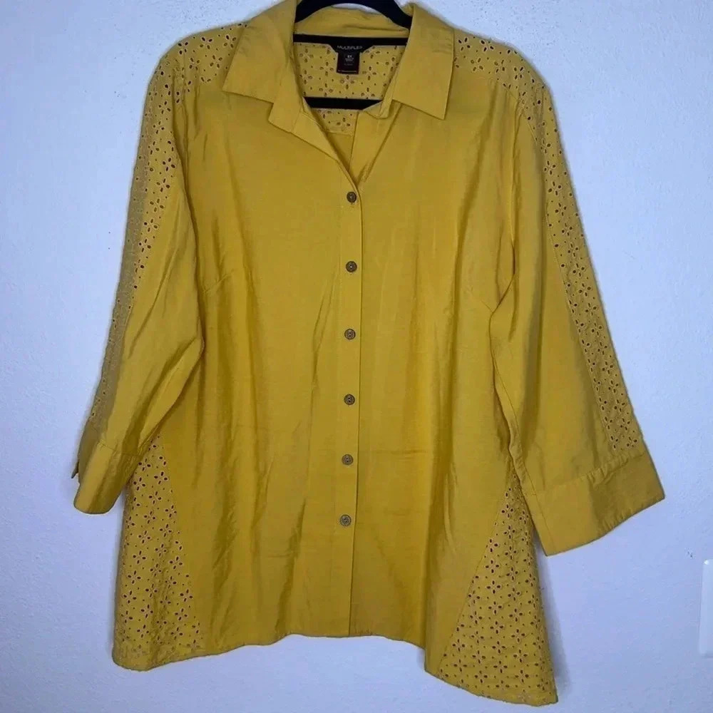 Multiples linen blend button down eyelet gold plus size 0X long blouse